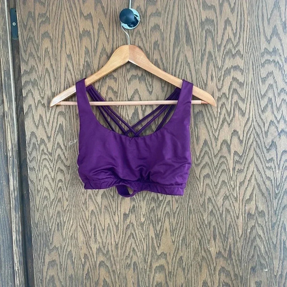 Purple Victoria Secret Strappy Sports Bra M - Picture 1 of 4